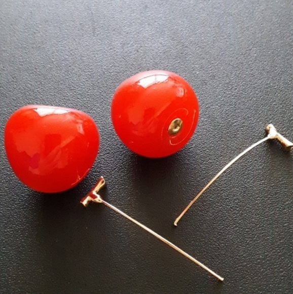 😍 Gorgeous Cherry Drop Earrings- red - Picture 4 of 5